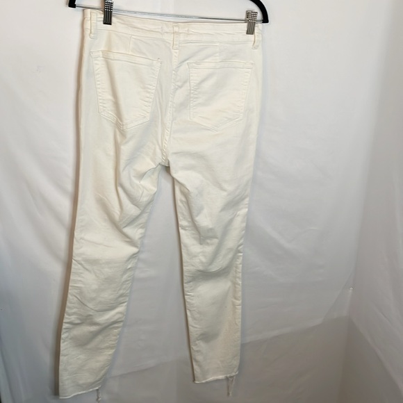 Free people white cropped jeans stretchy size 29r distressed bottom - Picture 5 of 7